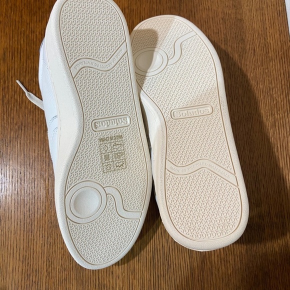 Soludos Women's Leather Roma Sneaker White Neutral Everyday Travel Commuting - Picture 9 of 11